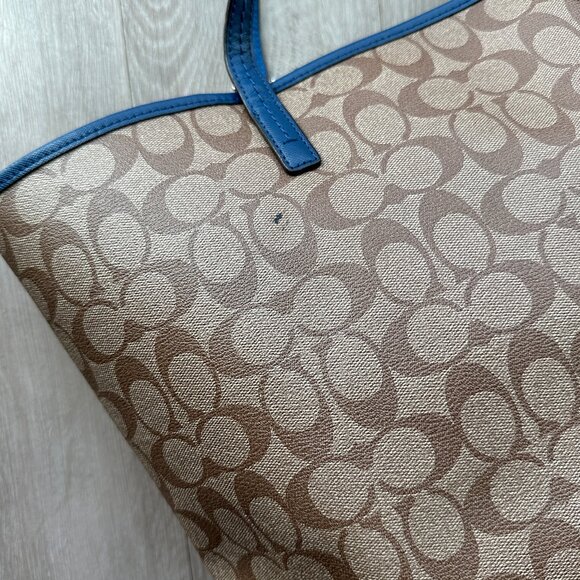 Coach Signature Tote Bag in Beige & Blue - Picture 10 of 16